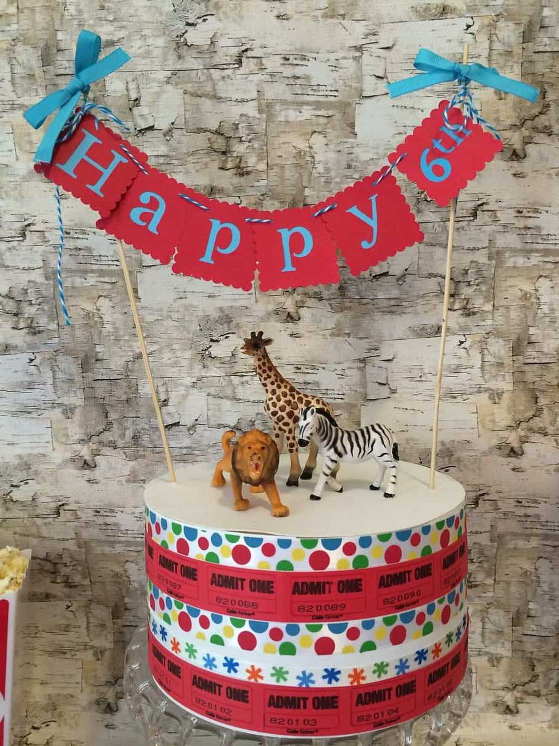 Safari cake design