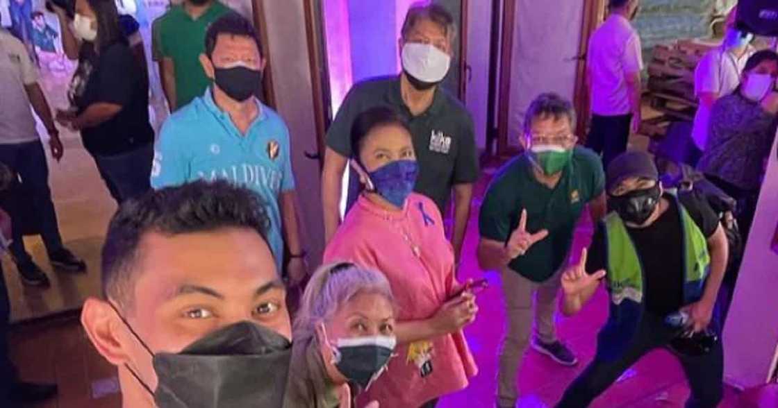 Gab Valenciano meets with his uncle Kiko and VP Leni to support their alliance Gab Valenciano meets with his uncle Kiko and VP Leni to support their alliance
