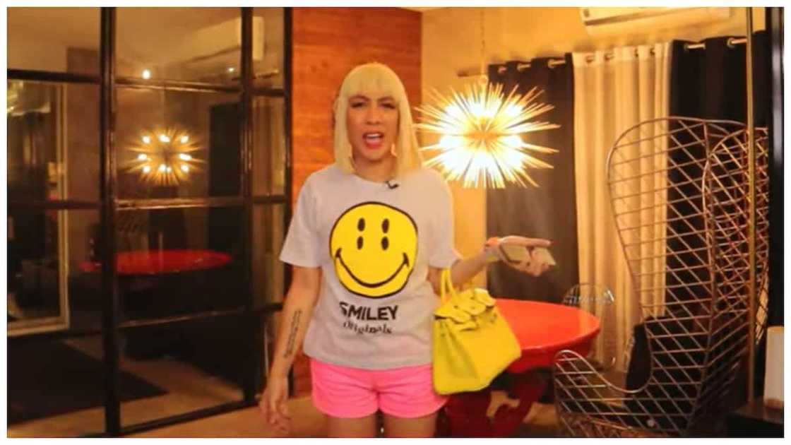 Vice Ganda, ipinasilip ang kanyang condo na siya mismo ang naglinis