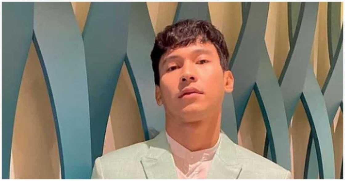 Enchong Dee, matapang na humarap sa hearing ng kasong cyberlibel sa Davao del Sur Enchong Dee, matapang na humarap sa hearing ng kasong cyberlibel sa Davao del Sur
