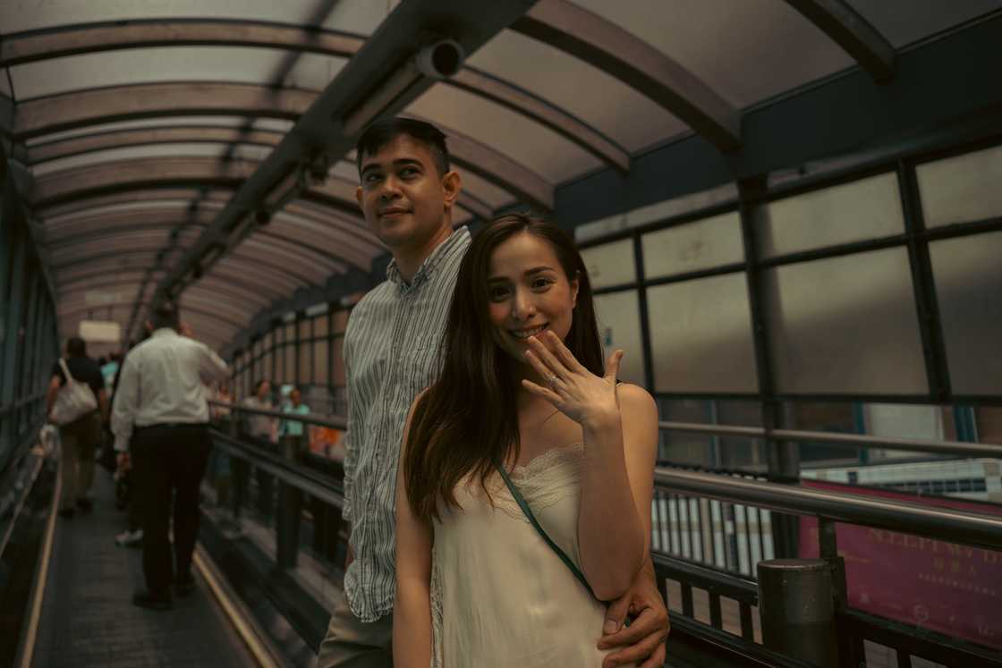 Cristine Reyes ikinuwento ang simpleng proposal ni Gio Tiongson sa isang Linggo ng umaga Cristine Reyes ikinuwento ang simpleng proposal ni Gio Tiongson sa isang Linggo ng umaga