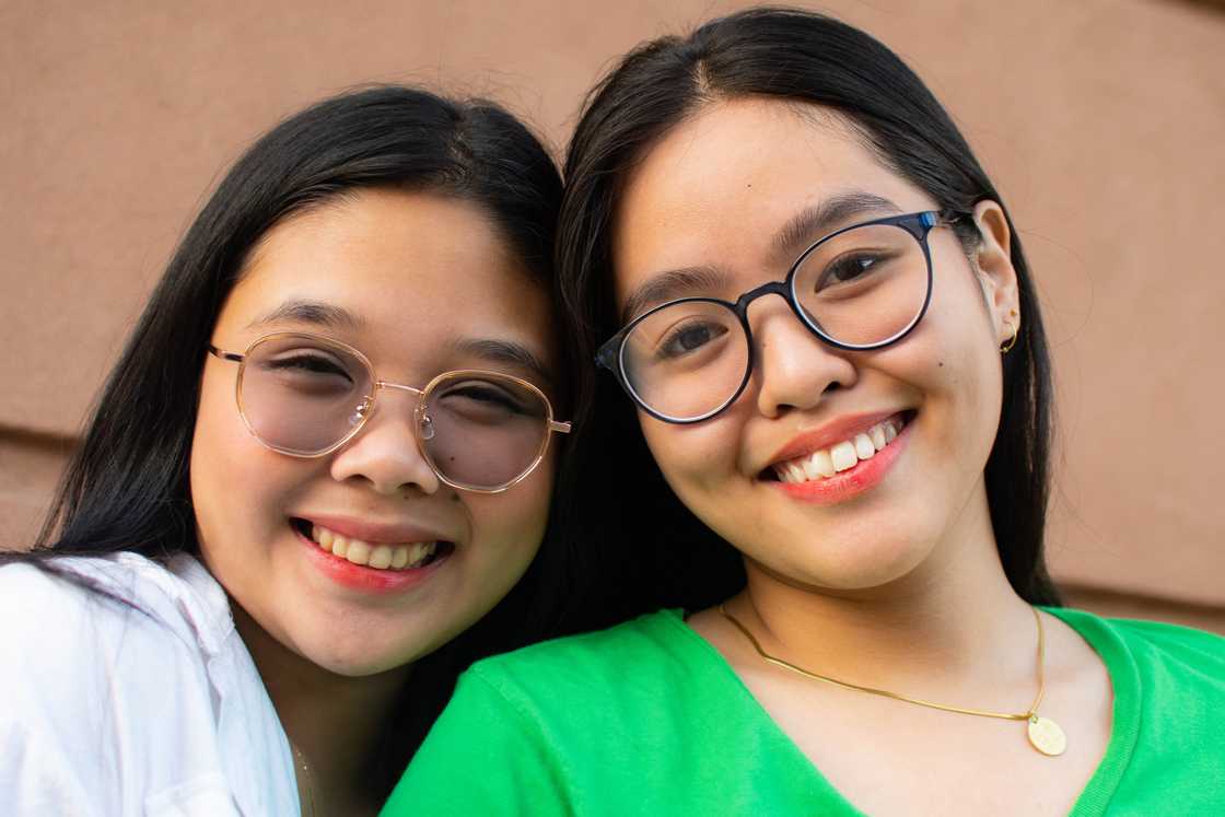 Two sisters Two sisters