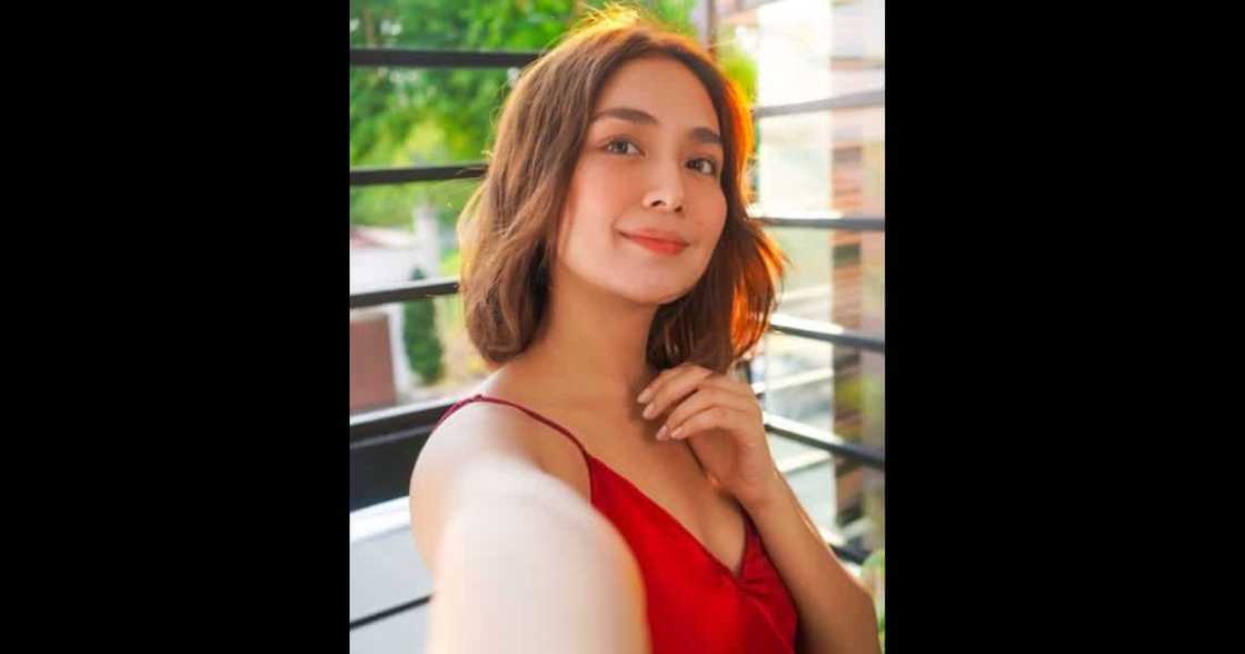 Kathryn Bernardo says 2020 was rollercoaster; stars hopeful for 2021 Kathryn Bernardo says 2020 was rollercoaster; stars hopeful for 2021