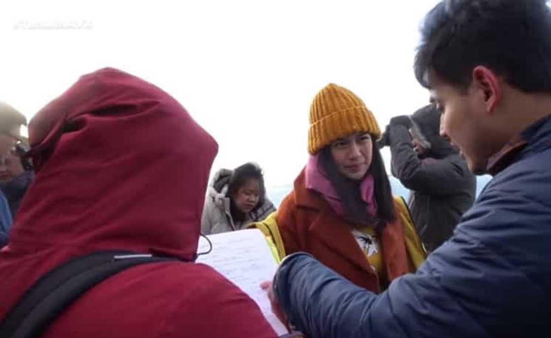 'Behind-the-scenes' ng pelikula nina Paolo Contis at Yen Santos na 'A Faraway Land', nag-viral 'Behind-the-scenes' ng pelikula nina Paolo Contis at Yen Santos na 'A Faraway Land', nag-viral