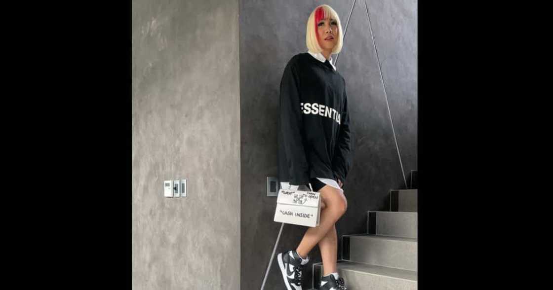 Vice Ganda may pahiwatig sa mga ‘ahas’ ngayong papalapit ang Valentine’s Vice Ganda may pahiwatig sa mga ‘ahas’ ngayong papalapit ang Valentine’s