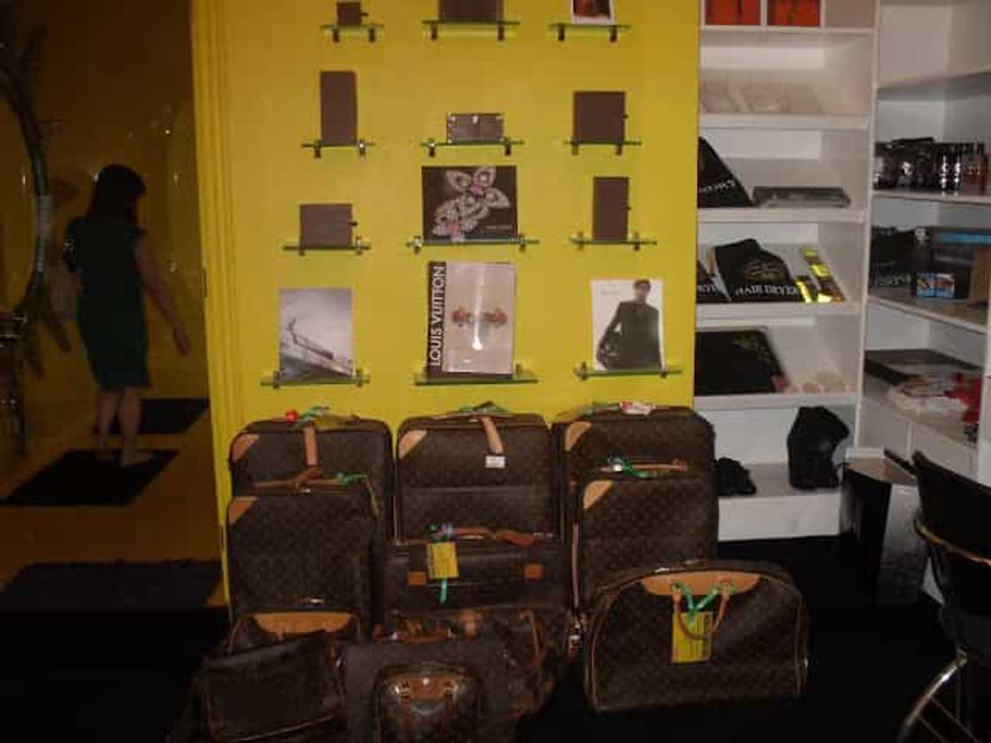 Take a tour around Joel Cruz's elegant Tagaytay City home Take a tour around Joel Cruz's elegant Tagaytay City home