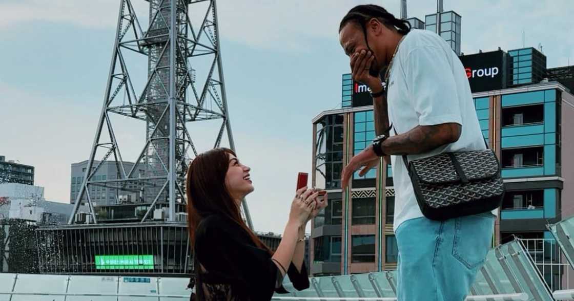 Zeinab Harake, nag-"propose" din sa fiancé na si Ray Parks Zeinab Harake, nag-"propose" din sa fiancé na si Ray Parks