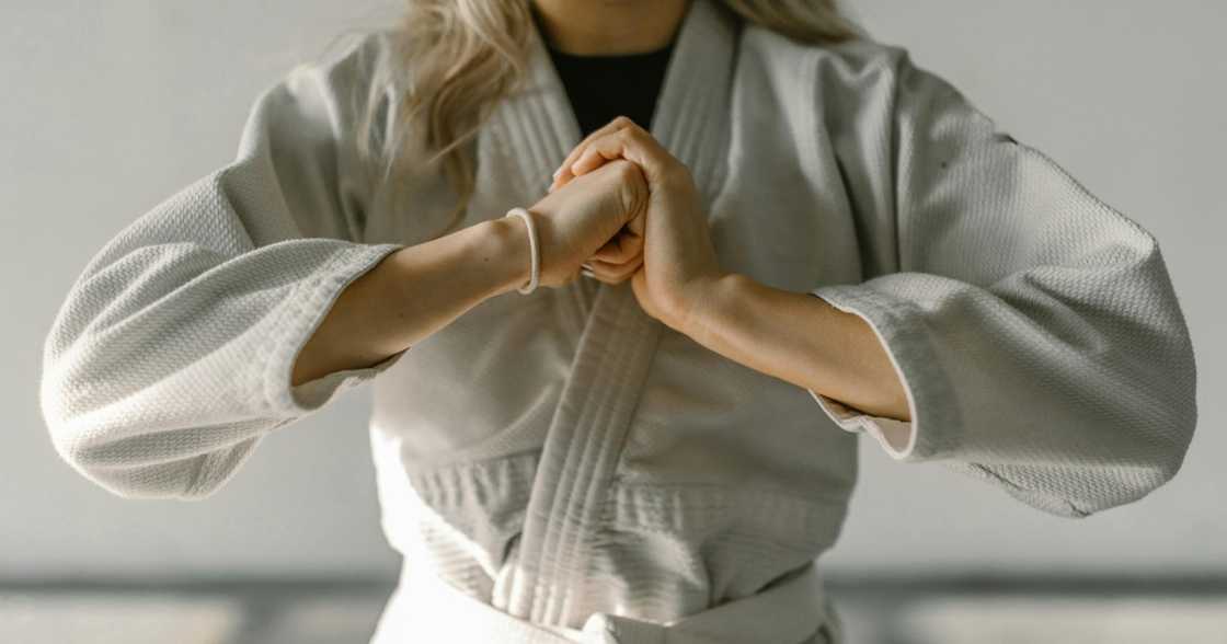 Lasing na lalaki sa Iloilo basag-ang-mukha matapos umanong manghipo ng dalagitang marunong ng karate Lasing na lalaki sa Iloilo basag-ang-mukha matapos umanong manghipo ng dalagitang marunong ng karate