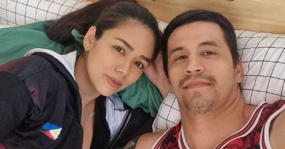 Snaps of Vic Sotto cradling Danica Sotto, Marc Pingris’ son Jean-Luc go viral Snaps of Vic Sotto cradling Danica Sotto, Marc Pingris’ son Jean-Luc go viral