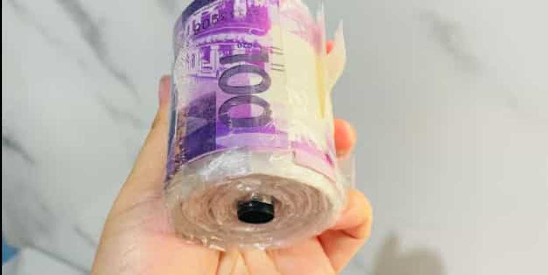 Baker, nawindang sa mensahe ng customer kaugnay sa inorder nitong money cake Baker, nawindang sa mensahe ng customer kaugnay sa inorder nitong money cake