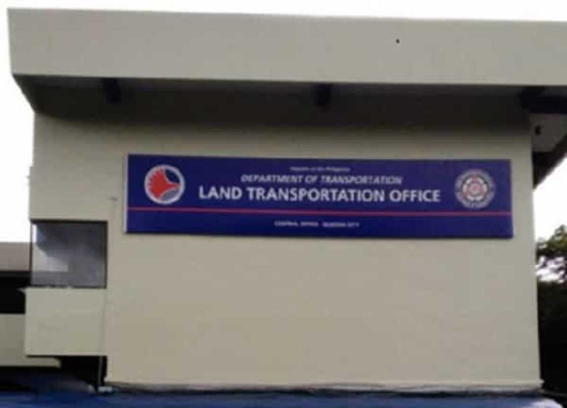 Viral video leads to 90-day suspension for motorist changing plates at NLEX Viral video leads to 90-day suspension for motorist changing plates at NLEX