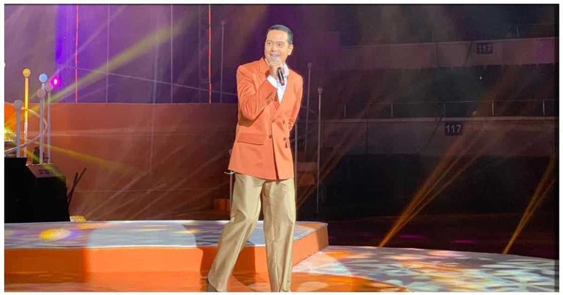 John Lloyd Cruz, emosyonal na pinasalamatan si Willie Revillame John Lloyd Cruz, emosyonal na pinasalamatan si Willie Revillame