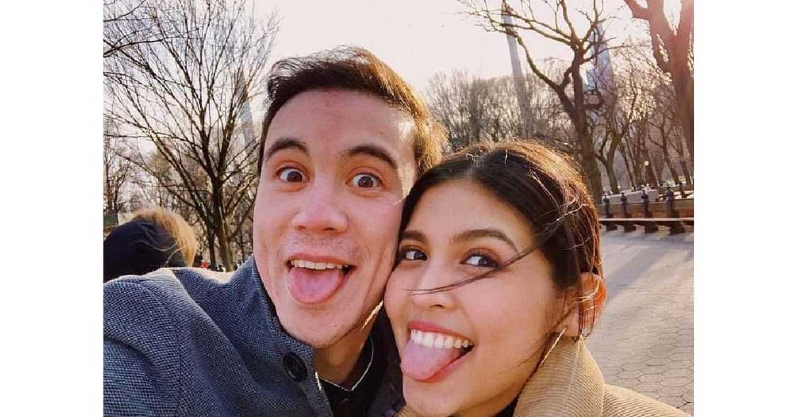 Maine Mendoza greets Arjo Atayde as he renews ABS-CBN contract Maine Mendoza greets Arjo Atayde as he renews ABS-CBN contract