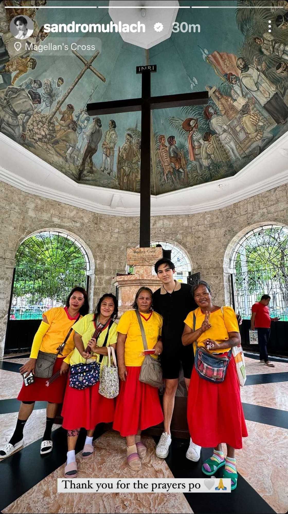 Sandro Muhlach, ipinasilip ang bakasyon niya sa Cebu Sandro Muhlach, ipinasilip ang bakasyon niya sa Cebu