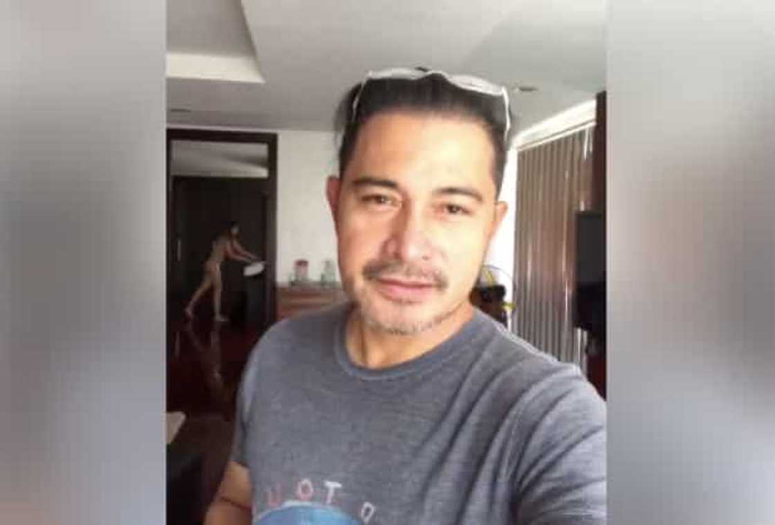 Cesar Montano shares video of Sara Duterte signing his shirt Cesar Montano shares video of Sara Duterte signing his shirt