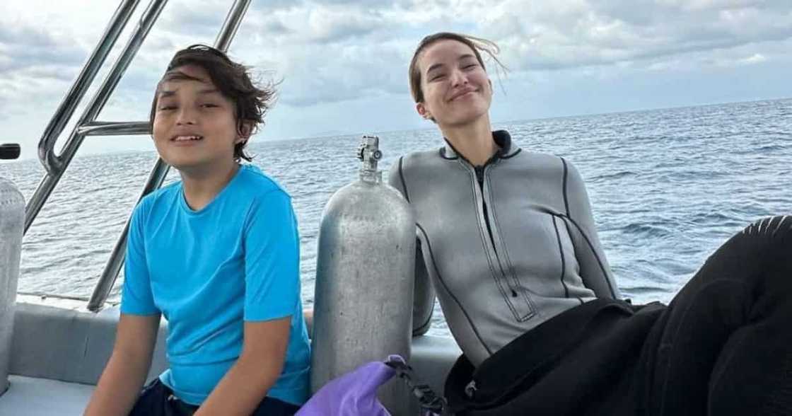 Sarah Lahbati, ipinasilip ang first scuba dive ni Zion Gutierrez Sarah Lahbati, ipinasilip ang first scuba dive ni Zion Gutierrez