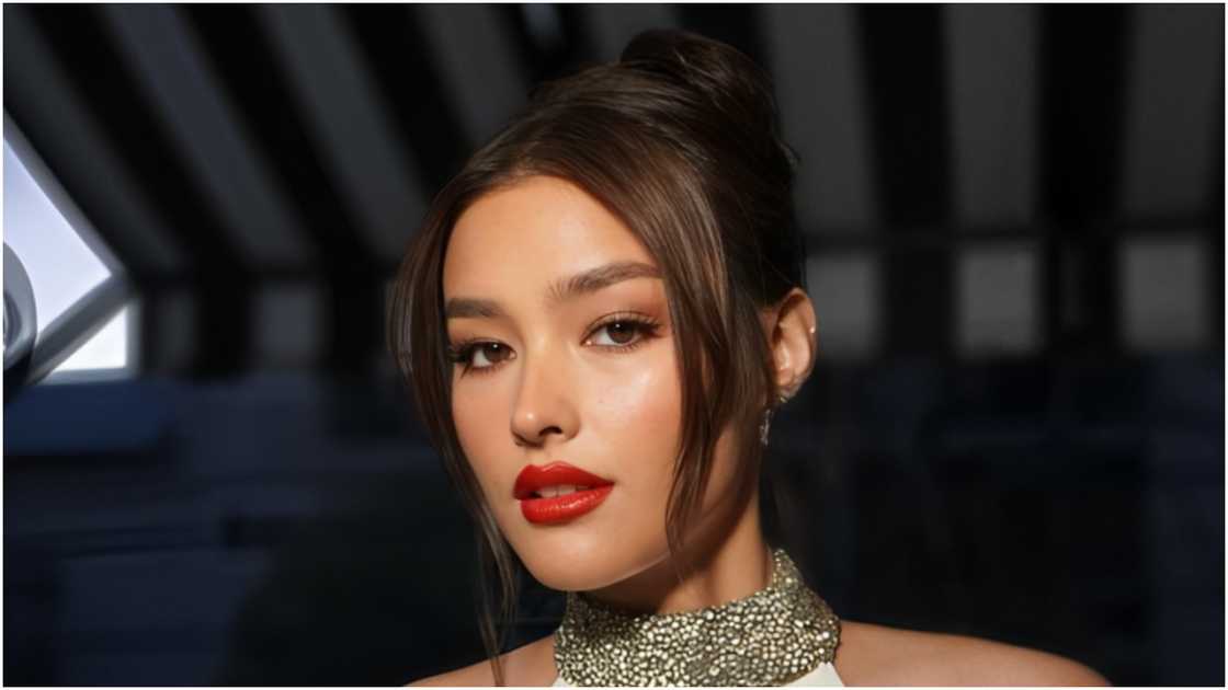 Ogie Diaz sa bagong management ni Liza Soberano: "From Careless, Wild na!" Ogie Diaz sa bagong management ni Liza Soberano: "From Careless, Wild na!"