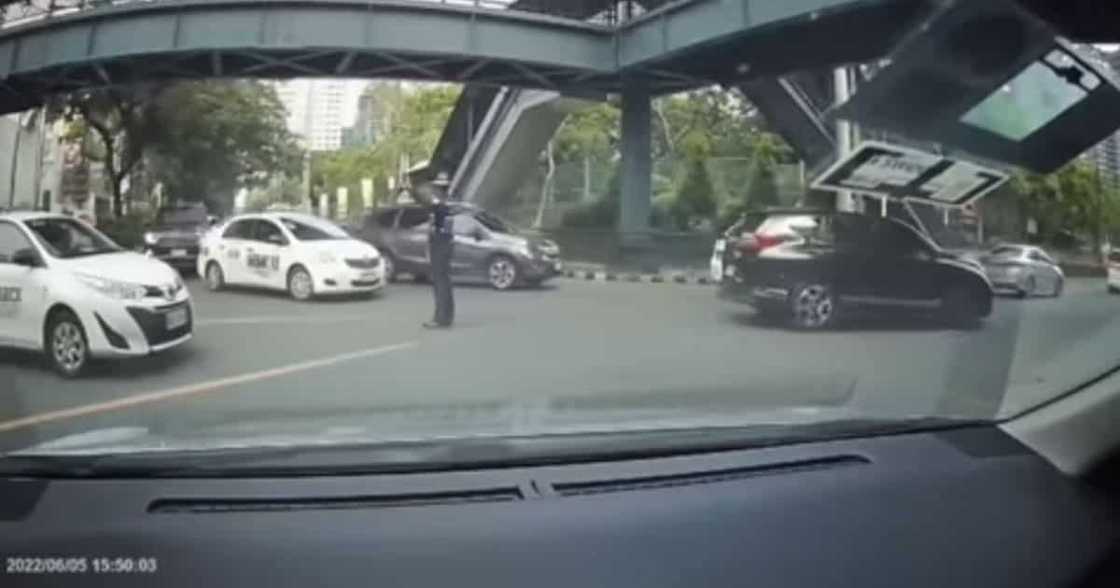 PNP Danao sa SUV driver na umano'y nanagasa sa sekyu: "Baka gumagamit ka" PNP Danao sa SUV driver na umano'y nanagasa sa sekyu: "Baka gumagamit ka"