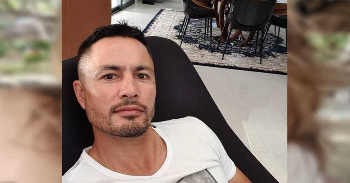 Derek Ramsay answers issue of disrespecting John Lloyd Cruz after posting video of JLC's son Derek Ramsay answers issue of disrespecting John Lloyd Cruz after posting video of JLC's son