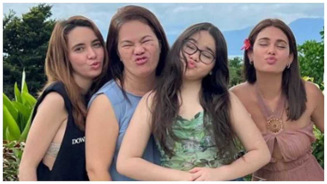 Ivana, hinahanap ang 'cute' guy na naabutan ng chocolates at flowers ng kanyang Ate Amira Ivana, hinahanap ang 'cute' guy na naabutan ng chocolates at flowers ng kanyang Ate Amira