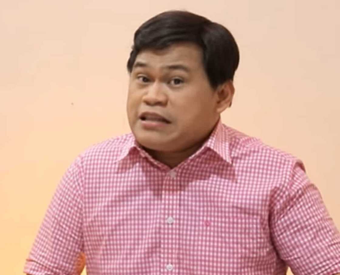 Ogie Diaz, naiyak umano sa nag-viral na sulat ng isang ina para sa titser ng kanyang anak: “Nakakaiyak” Ogie Diaz, naiyak umano sa nag-viral na sulat ng isang ina para sa titser ng kanyang anak: “Nakakaiyak”
