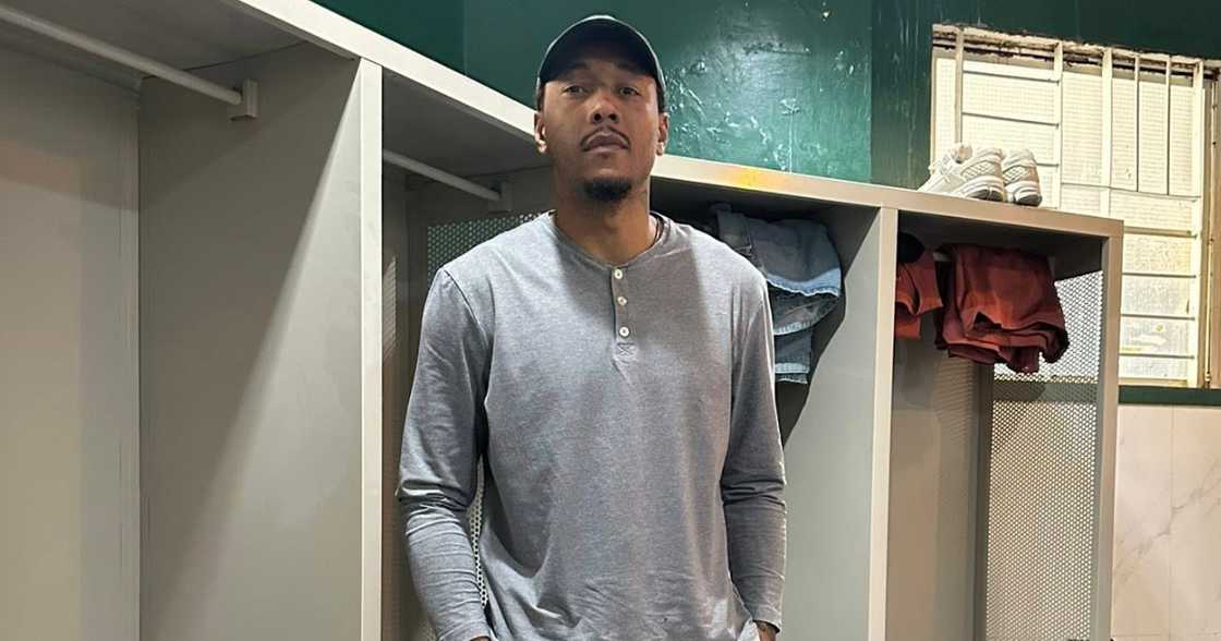 PBA star Calvin Abueva, humirit sa mga kritiko matapos ang viral na kontrobersiya PBA star Calvin Abueva, humirit sa mga kritiko matapos ang viral na kontrobersiya