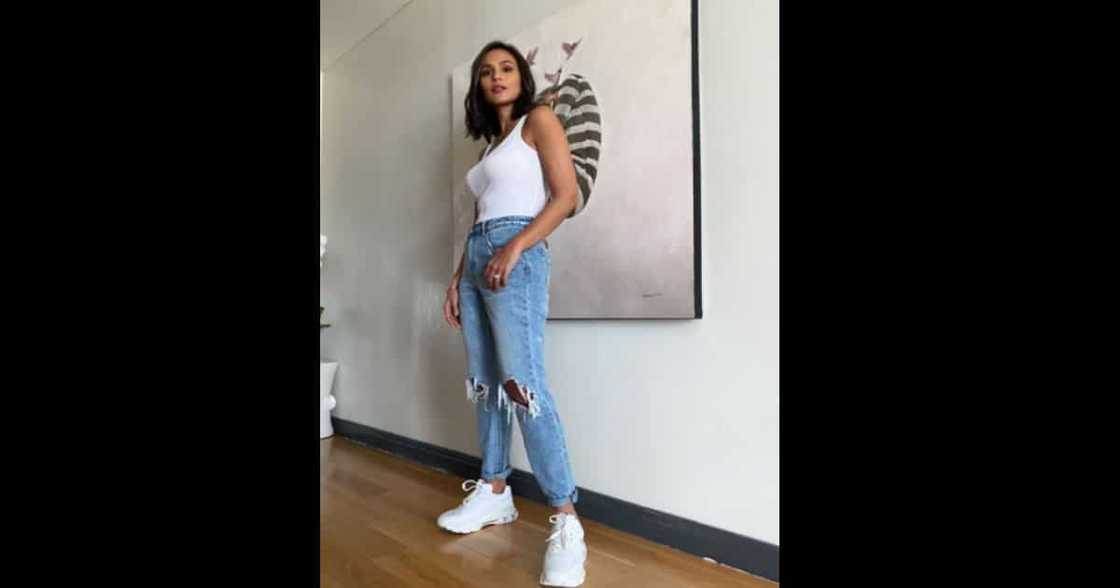 Iza Calzado, tinanong ni Tia Carrere kung paano manood ng ‘Ang Sa ‘Yo ay Akin’ Iza Calzado, tinanong ni Tia Carrere kung paano manood ng ‘Ang Sa ‘Yo ay Akin’