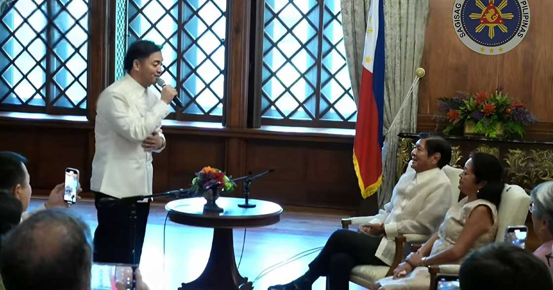 PBBM, FL, emosyonal habang kinakantahan ni The Voice US Champ Sofronio Vasquez ng “A Million Dreams” PBBM, FL, emosyonal habang kinakantahan ni The Voice US Champ Sofronio Vasquez ng “A Million Dreams”