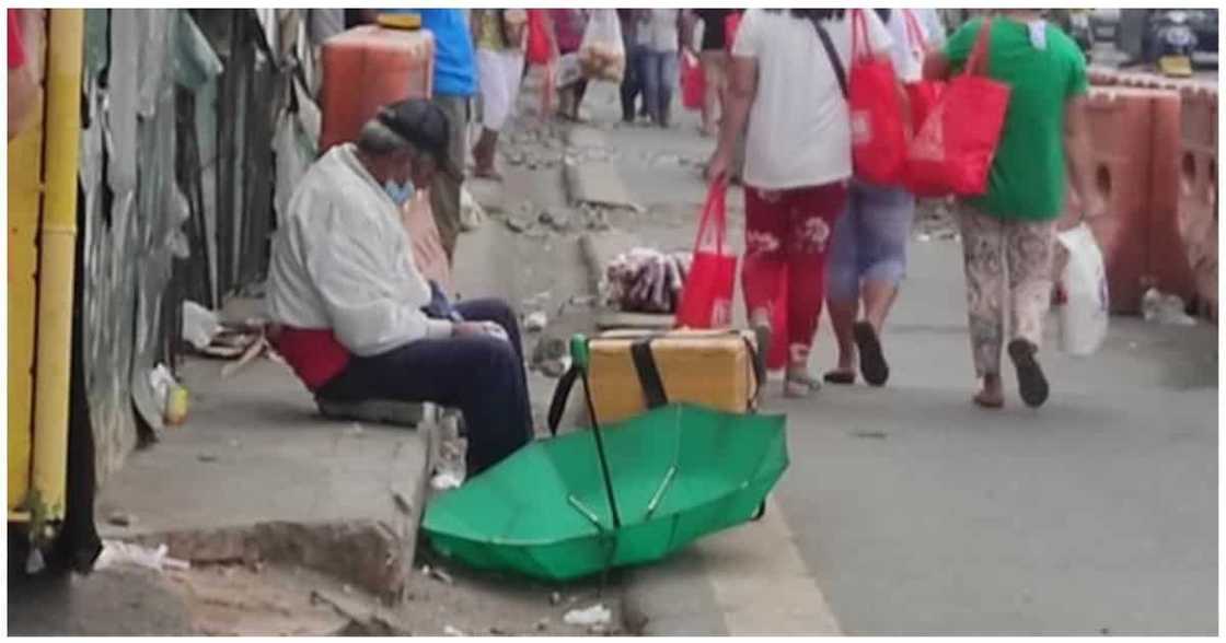 Netizen, nagmalasakit na humingi ng tulong para sa lolo na nagtitinda ng buchi Netizen, nagmalasakit na humingi ng tulong para sa lolo na nagtitinda ng buchi