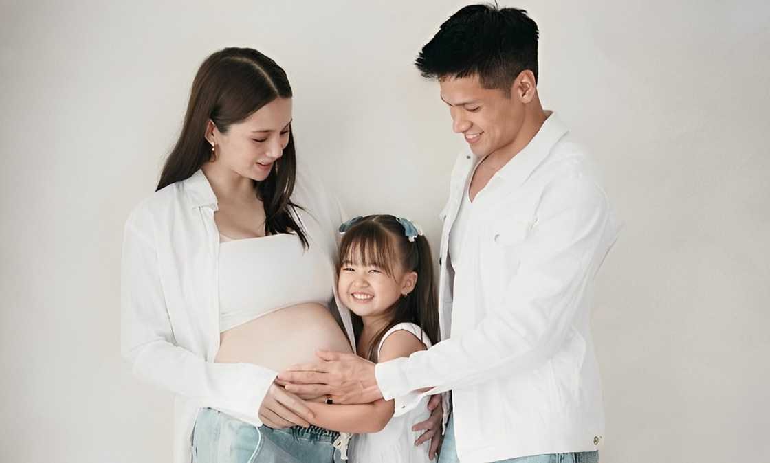Vin Abrenica at Sophie Albert, binahagi ang gender ng kanilang ikalawang anak Vin Abrenica at Sophie Albert, binahagi ang gender ng kanilang ikalawang anak
