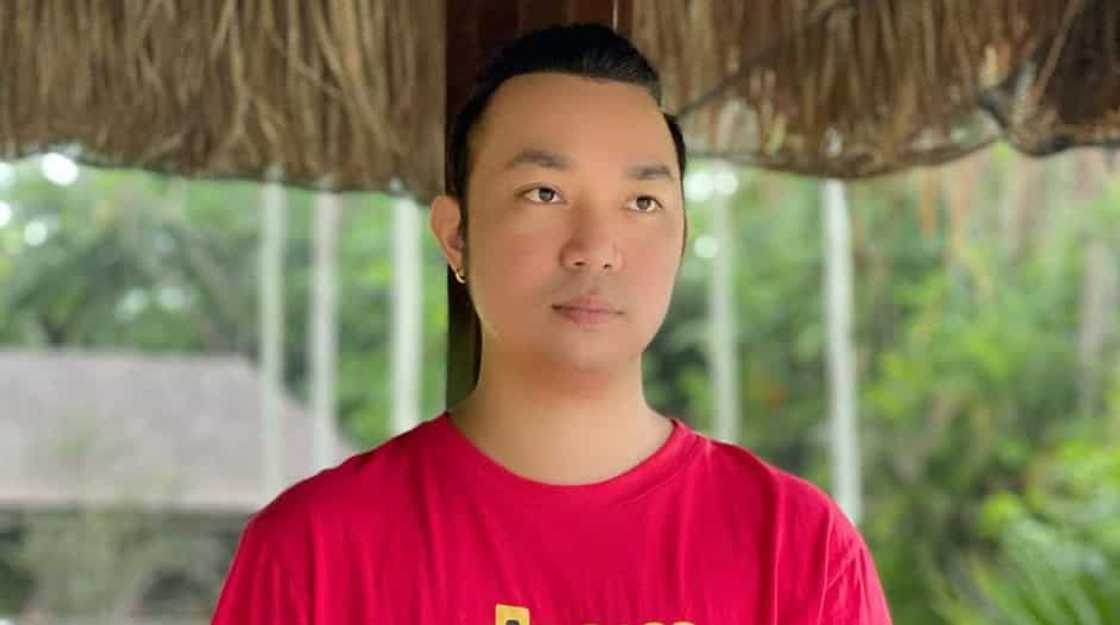 Chad Kinis, pinaalala sa netizens ang umano'y "kabalbalan" ni Skusta Clee Chad Kinis, pinaalala sa netizens ang umano'y "kabalbalan" ni Skusta Clee