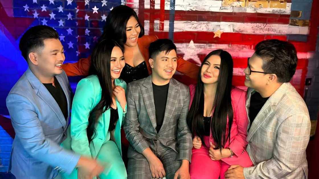 Pinoy group na sumali sa AGT, biglang pinahinto ni Simon Cowell sa pagkanta