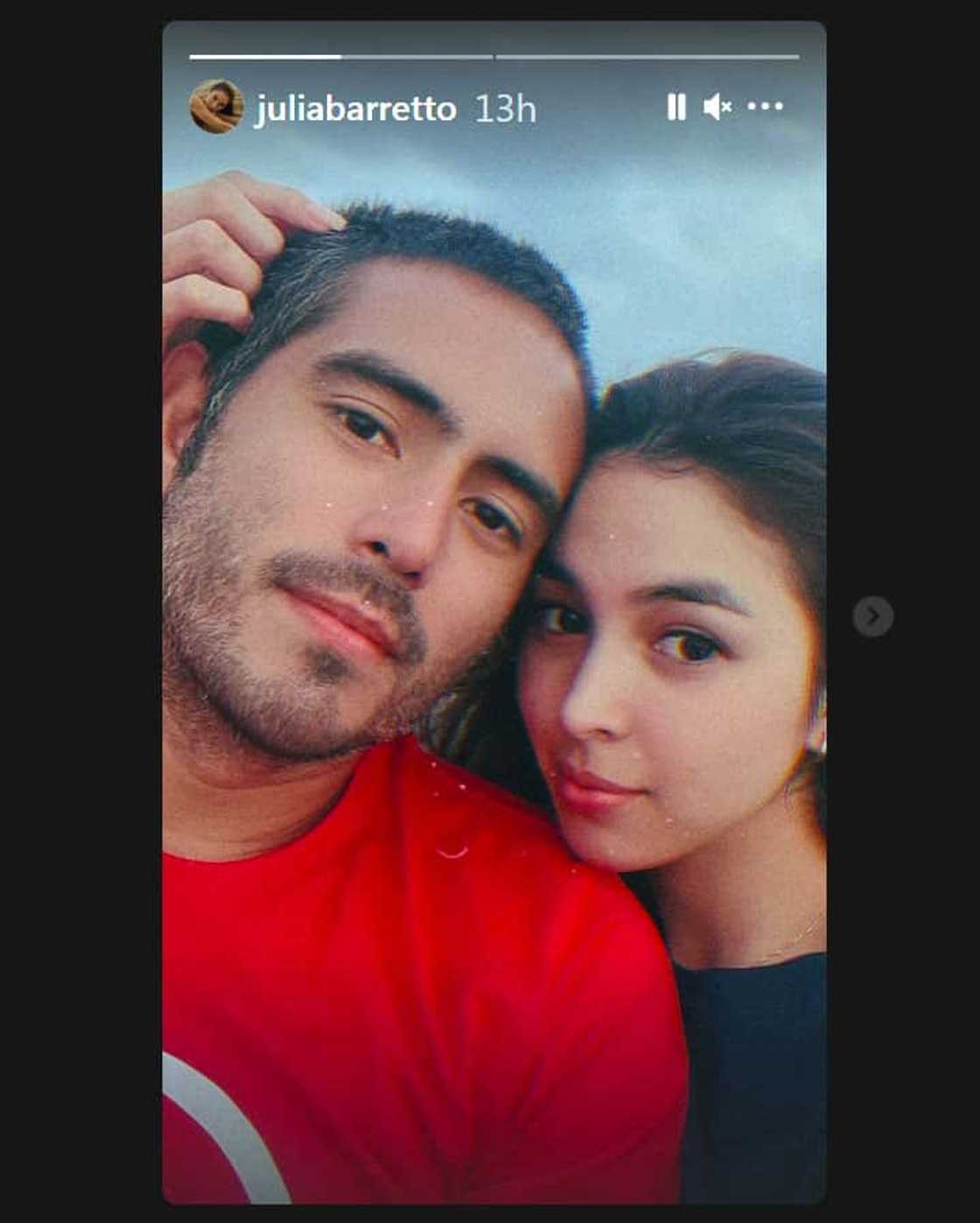 Julia Barretto, nag-post ng larawan nila ni Gerald Anderson matapos ang mahiwagang “stay strong” post ng aktor Julia Barretto, nag-post ng larawan nila ni Gerald Anderson matapos ang mahiwagang “stay strong” post ng aktor