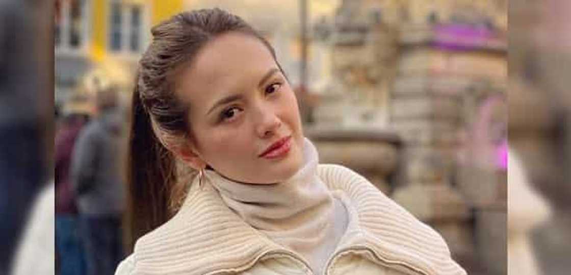 Ellen Adarna Ellen Adarna