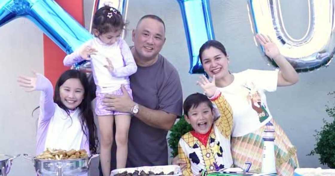 Anak ni Nadine Samonte na si Titus, ipinagdiwang ang 7th birthday; aktres, ipinasilip ang pool party Anak ni Nadine Samonte na si Titus, ipinagdiwang ang 7th birthday; aktres, ipinasilip ang pool party