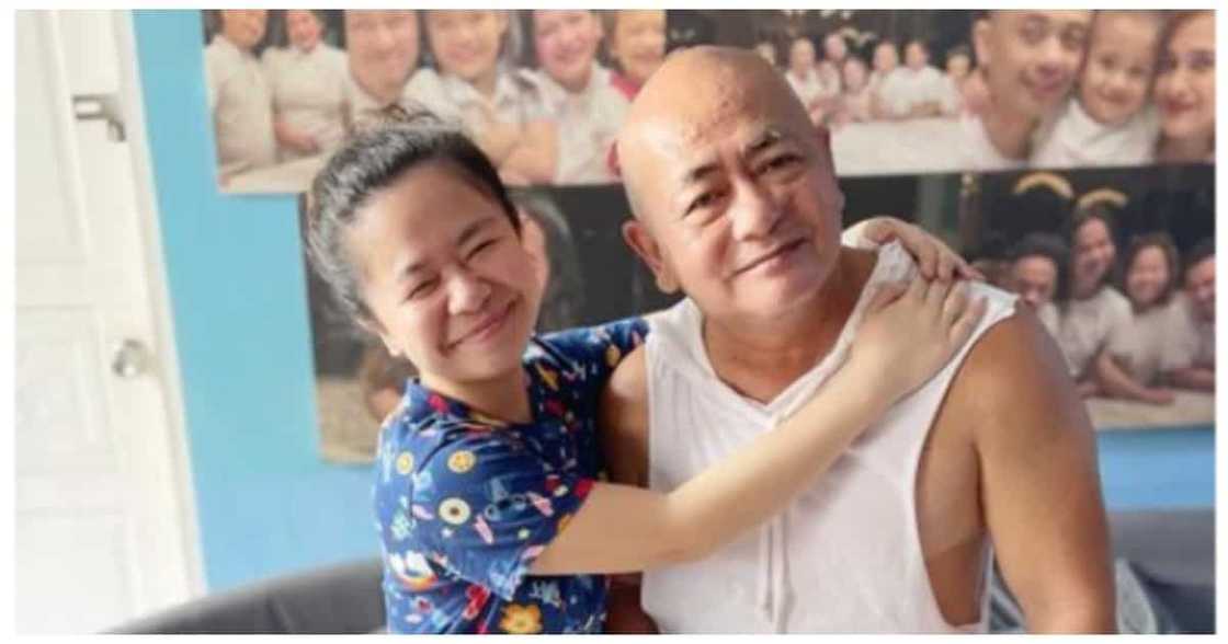 Kiray Celis, na-prank muna ang ama bago ibigay ang money cake na may ₱62,000 Kiray Celis, na-prank muna ang ama bago ibigay ang money cake na may ₱62,000