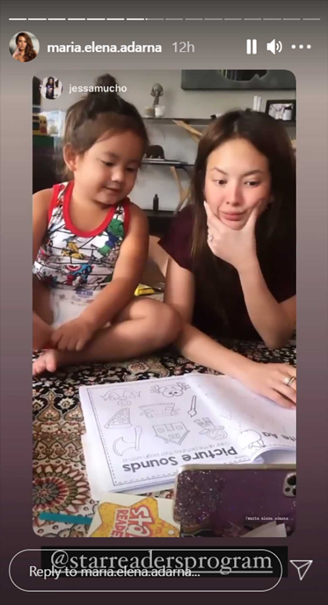 Ellen Adarna actively participates in her son Elias' reading class