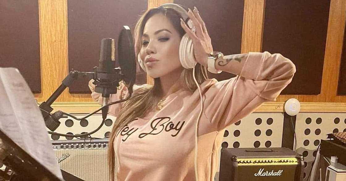 Madam Inutz, inalala ang panahong nakatanggap siya ng P137K matapos mag-viral: “Marami palang natutuwa” Madam Inutz, inalala ang panahong nakatanggap siya ng P137K matapos mag-viral: “Marami palang natutuwa”