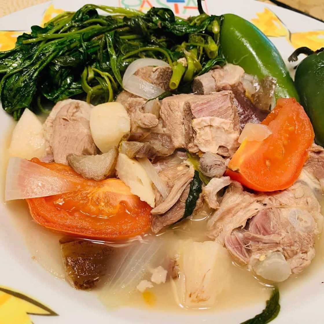 How to cook Sinigang na Baboy How to cook Sinigang na Baboy