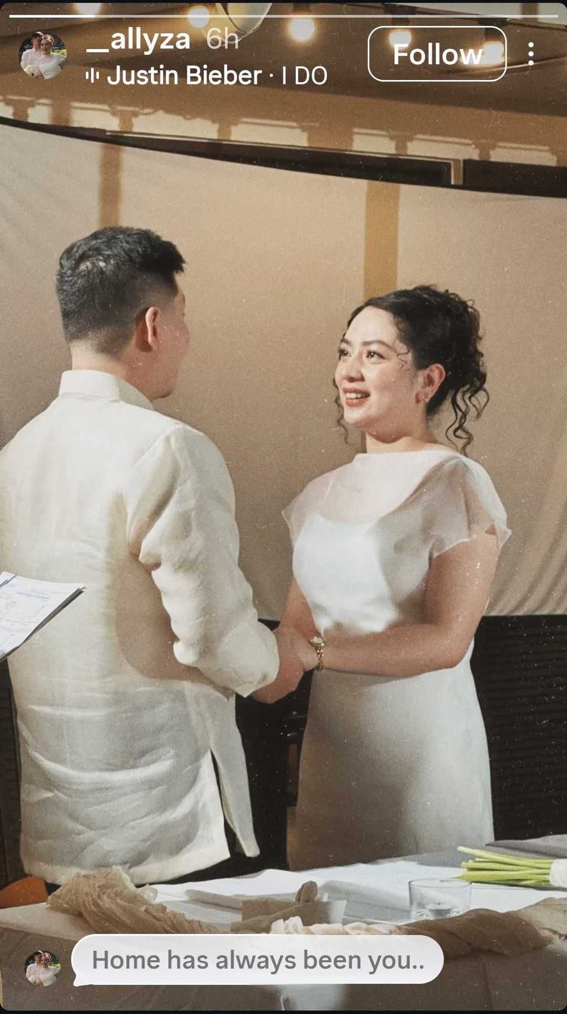 Joshua Dionisio, ikinasal na sa non-showbiz girlfriend sa isang intimate wedding Joshua Dionisio, ikinasal na sa non-showbiz girlfriend sa isang intimate wedding