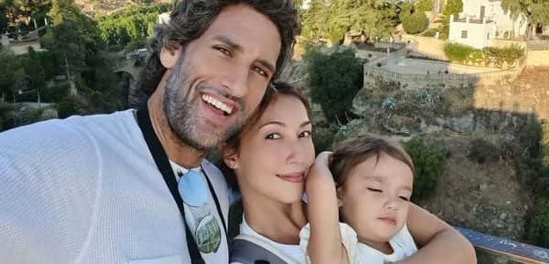 Solenn Heussaff, ibinahagi ang masasayang moments ng pamilya sa Tokyo Disneyland Solenn Heussaff, ibinahagi ang masasayang moments ng pamilya sa Tokyo Disneyland