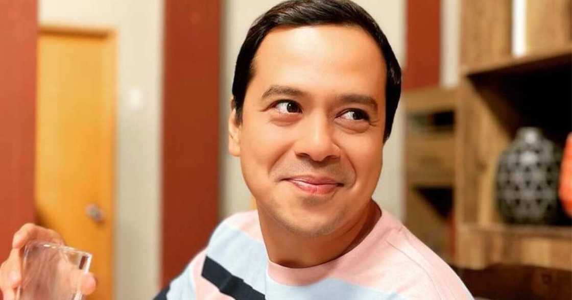John Lloyd Cruz shares lovely photo with Elias after the little boy's birthday John Lloyd Cruz shares lovely photo with Elias after the little boy's birthday