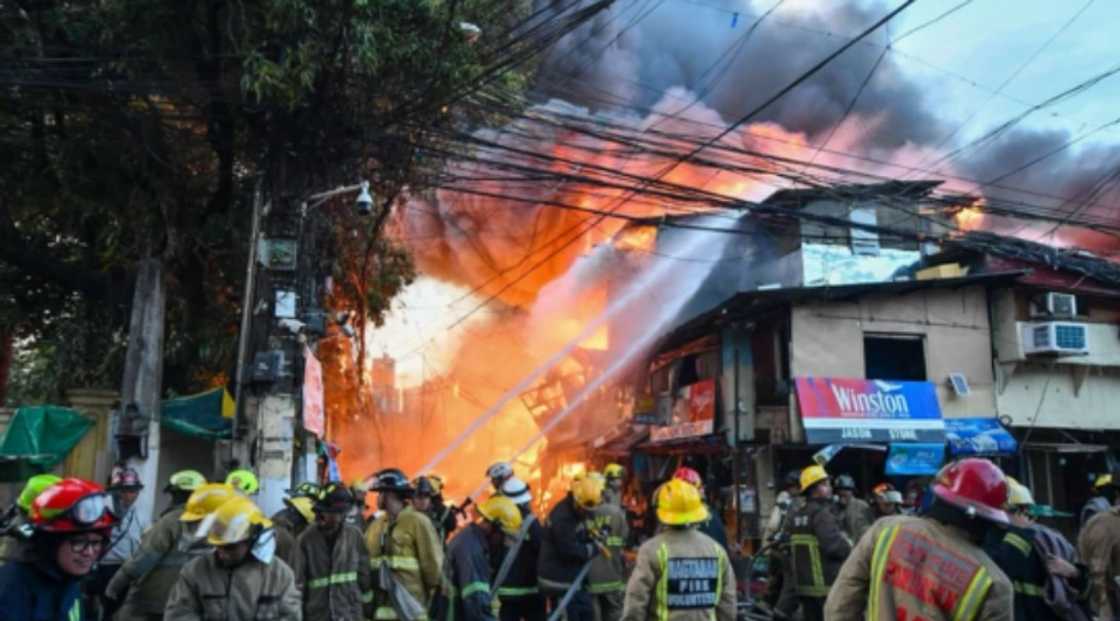 Dahil sa tindi ng selos: Sunog sa Intramuros, itinuturong kagagawan ng isang ex-convict Dahil sa tindi ng selos: Sunog sa Intramuros, itinuturong kagagawan ng isang ex-convict