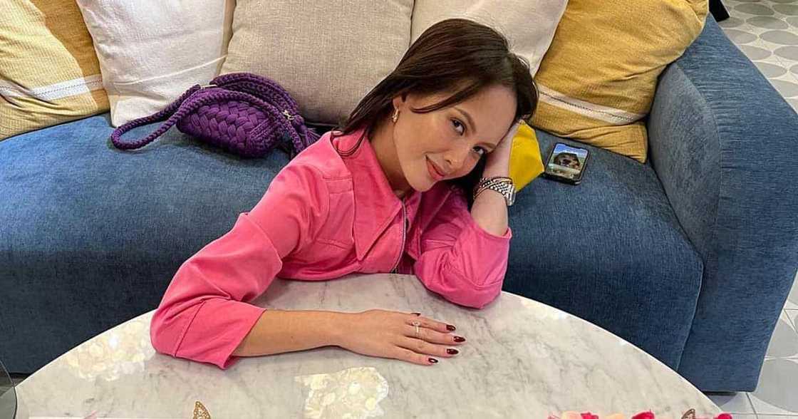Ellen Adarna, sinagot ang netizen kung papano maging kalmado pag toxic ang environment: “You have a choice” Ellen Adarna, sinagot ang netizen kung papano maging kalmado pag toxic ang environment: “You have a choice”