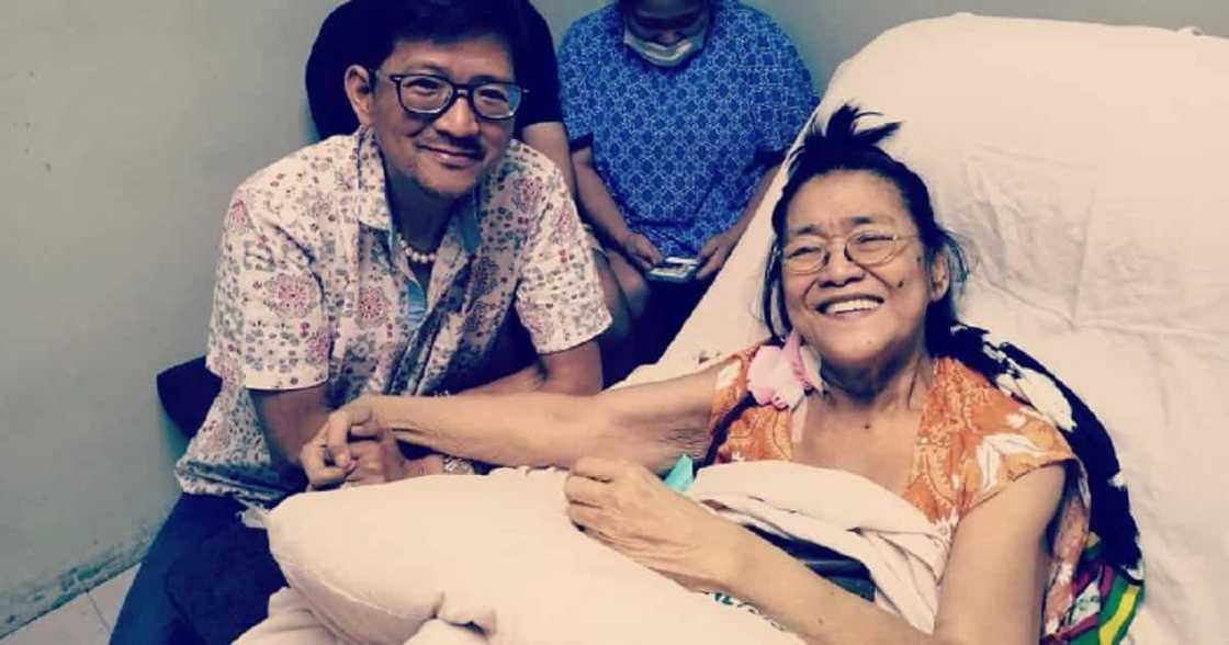 Lolit Solis shares glimpses of her dialysis session: “Talaga lang hirap magkasakit” (@akosilolitsolis) Lolit Solis shares glimpses of her dialysis session: “Talaga lang hirap magkasakit” (@akosilolitsolis)