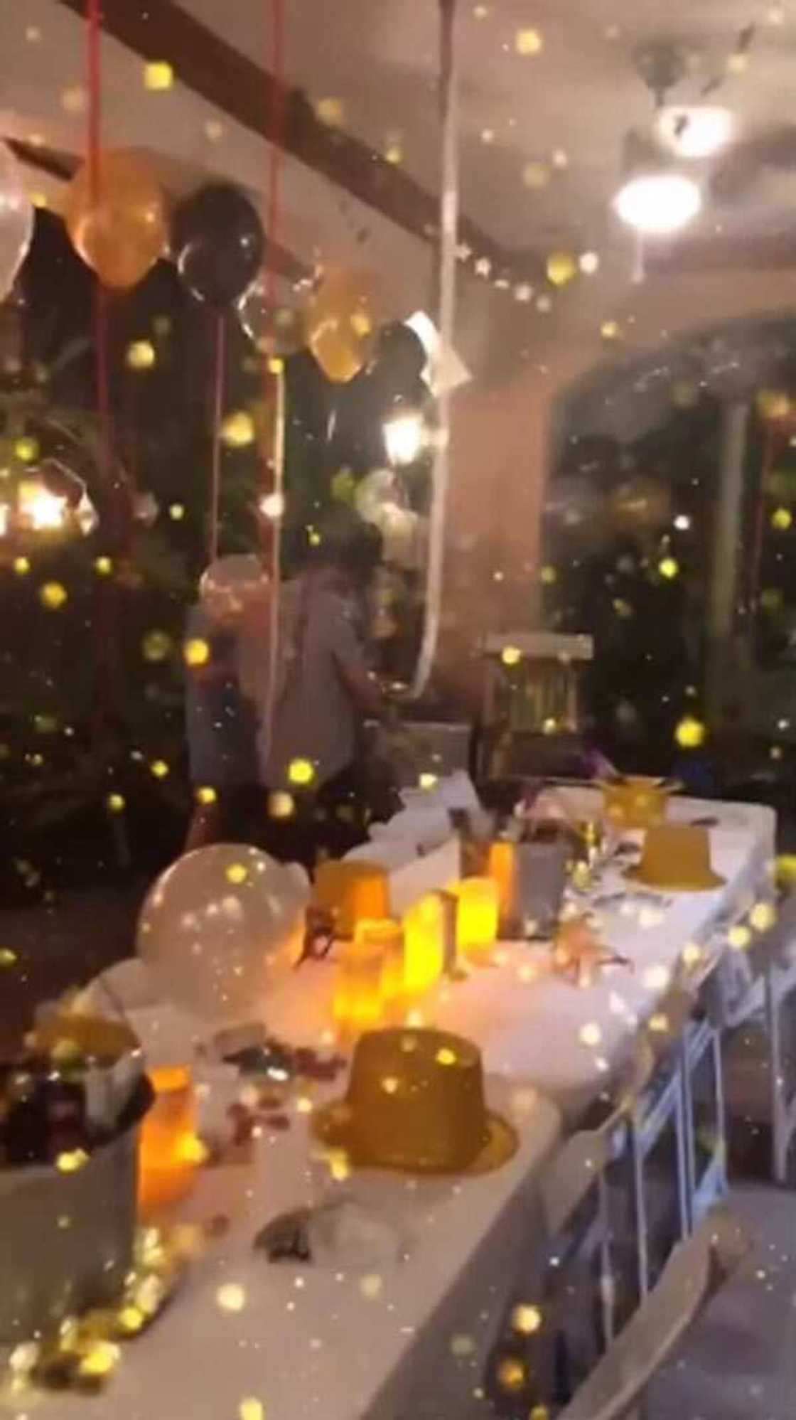 Tatak Pinoy! Angel Locsin embraces Filipino street food to welcome good vibes of 2019 Tatak Pinoy! Angel Locsin embraces Filipino street food to welcome good vibes of 2019