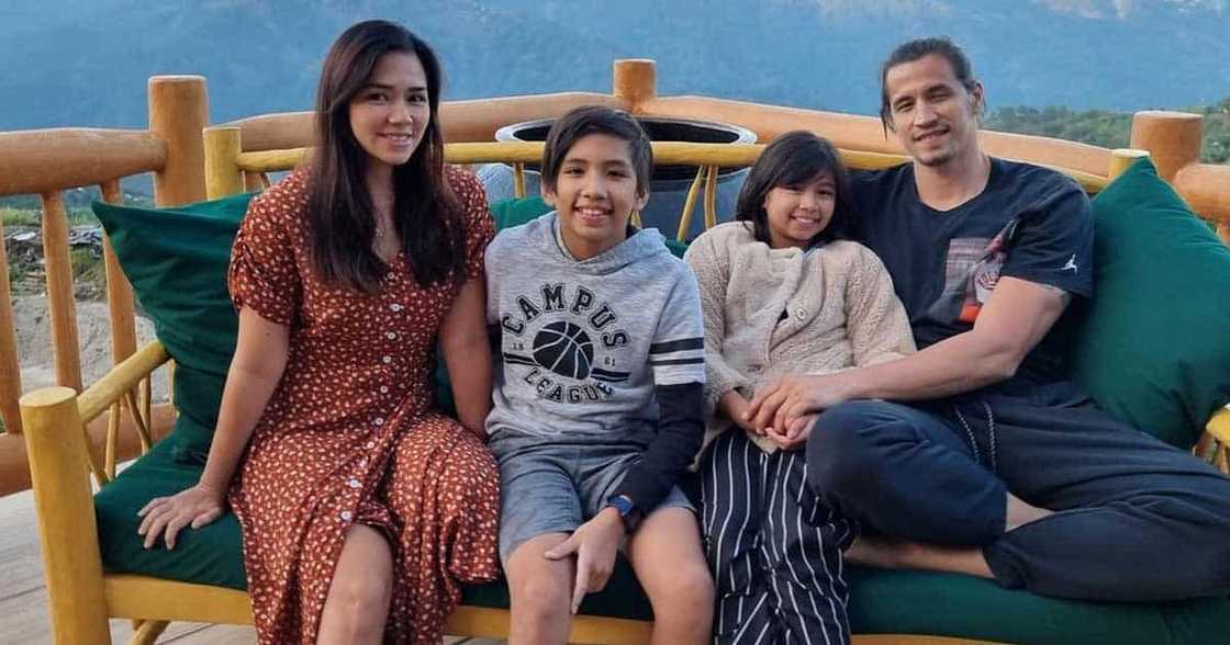 Danica Sotto, nawindang sa reaksyon ng asawa sa "kamay" TikTok niya: "What?" Danica Sotto, nawindang sa reaksyon ng asawa sa "kamay" TikTok niya: "What?"