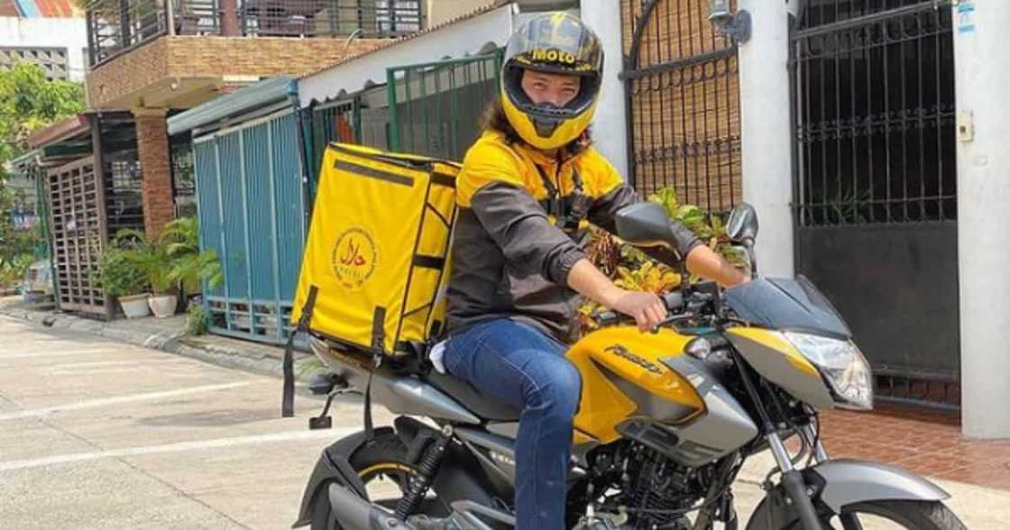 Robin Padilla on working as a delivery rider: “Itaas mo ang noo mo” Robin Padilla on working as a delivery rider: “Itaas mo ang noo mo”