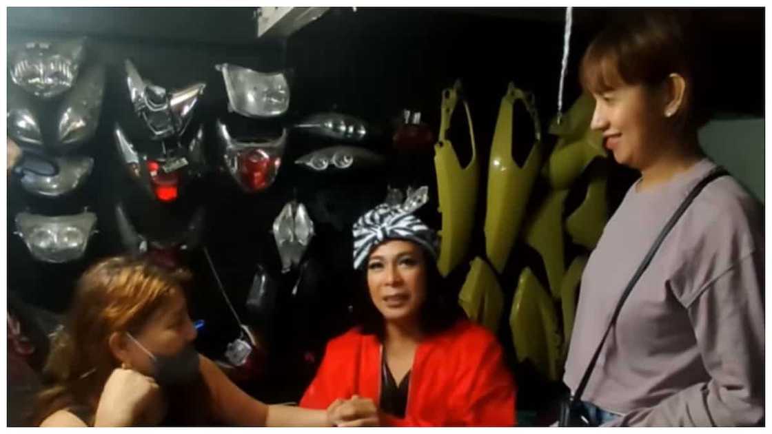 Pretty Trizsa, emosyonal nang balikan ang lugar kung saan siya nanatili bilang homeless Pretty Trizsa, emosyonal nang balikan ang lugar kung saan siya nanatili bilang homeless