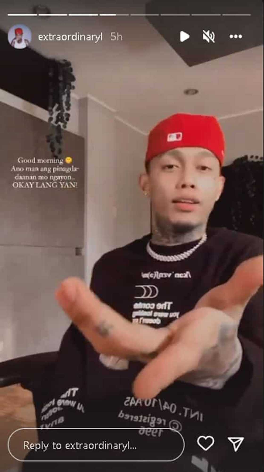 Skusta Clee, may magandang mensahe para sa lahat ng may pinagdadaanan: "Okay lang yan" Skusta Clee, may magandang mensahe para sa lahat ng may pinagdadaanan: "Okay lang yan"
